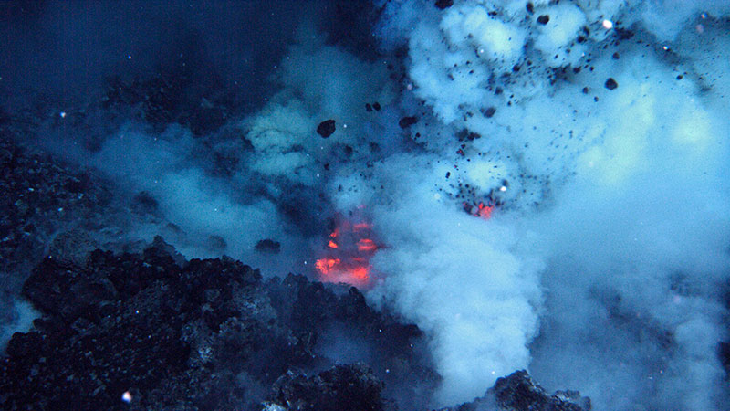 Underwater Volcano Eruption 2025 in the Pacific Ocean seafloor